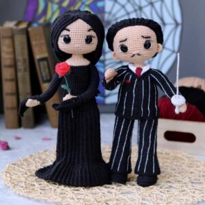 Receita Familia Adams Amigurumi