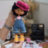 Receita Boneca Jardineira Amigurumi