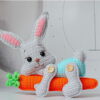 Receita Coelho Sentado na Cenoura Amigurumi